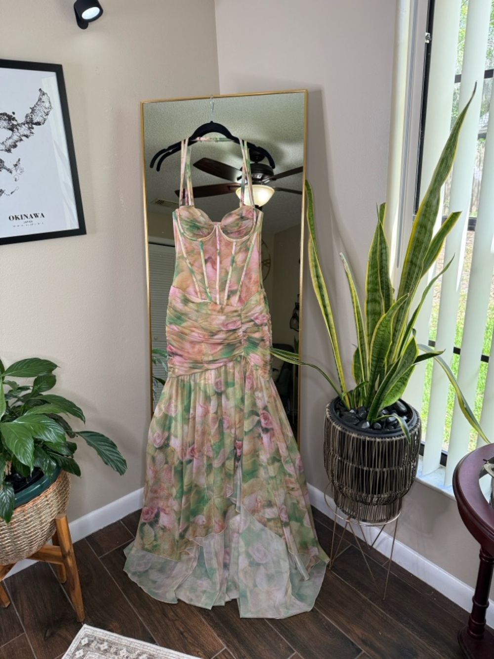 Oh Polly Haruna Ruched Asymmetric Corset Gown in Floral Multi Print - Picture 5 of 8